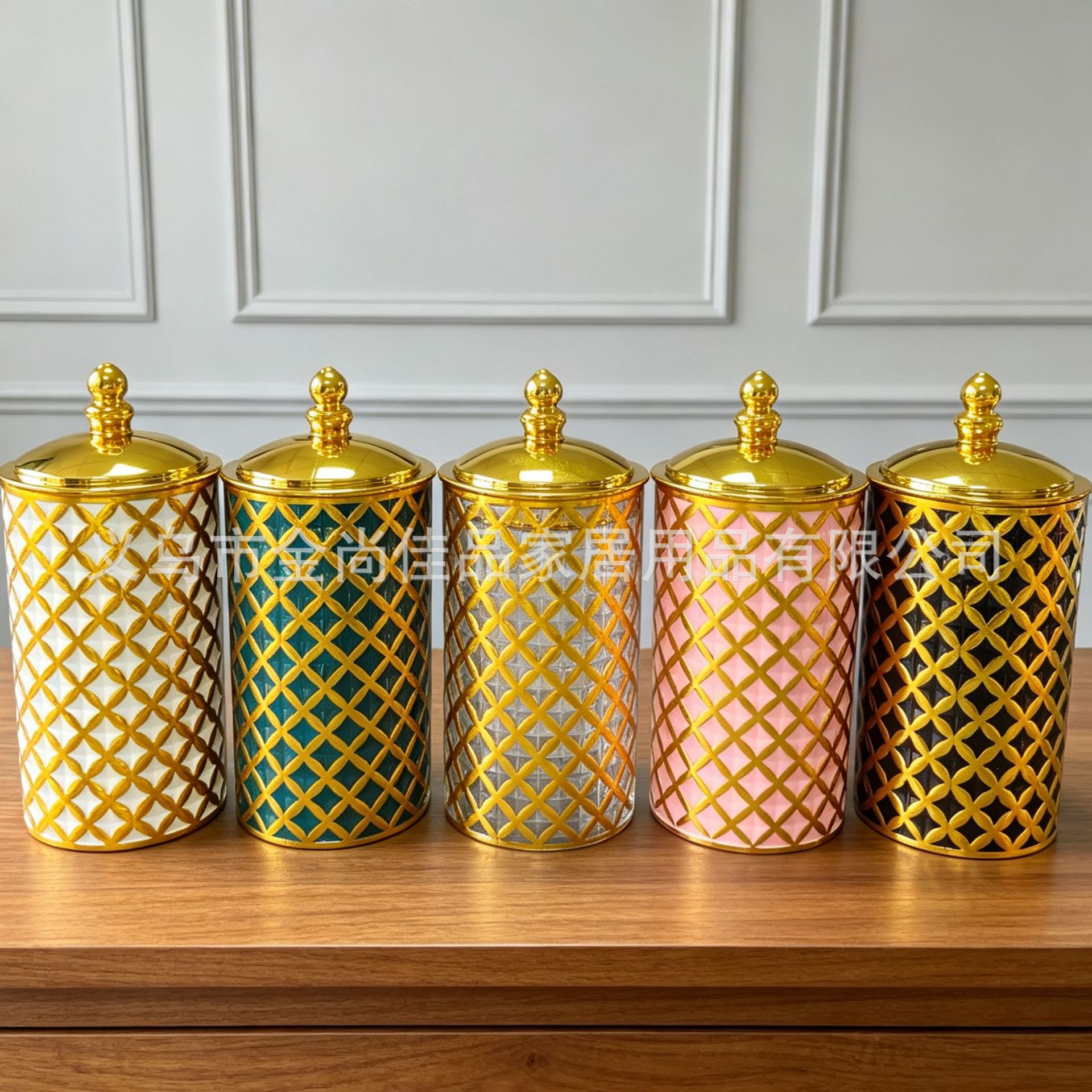 Multi-color light luxury diamond-shaped Storage jar, gold edge with lid storage, desktop sundries and makeup storage jar Application Scenario