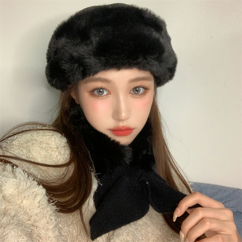 Winter bestsellers: Solid-color windproof and warm plush hats, outdoor warm sets, thickened and fleece women's basin hats Application Scenario