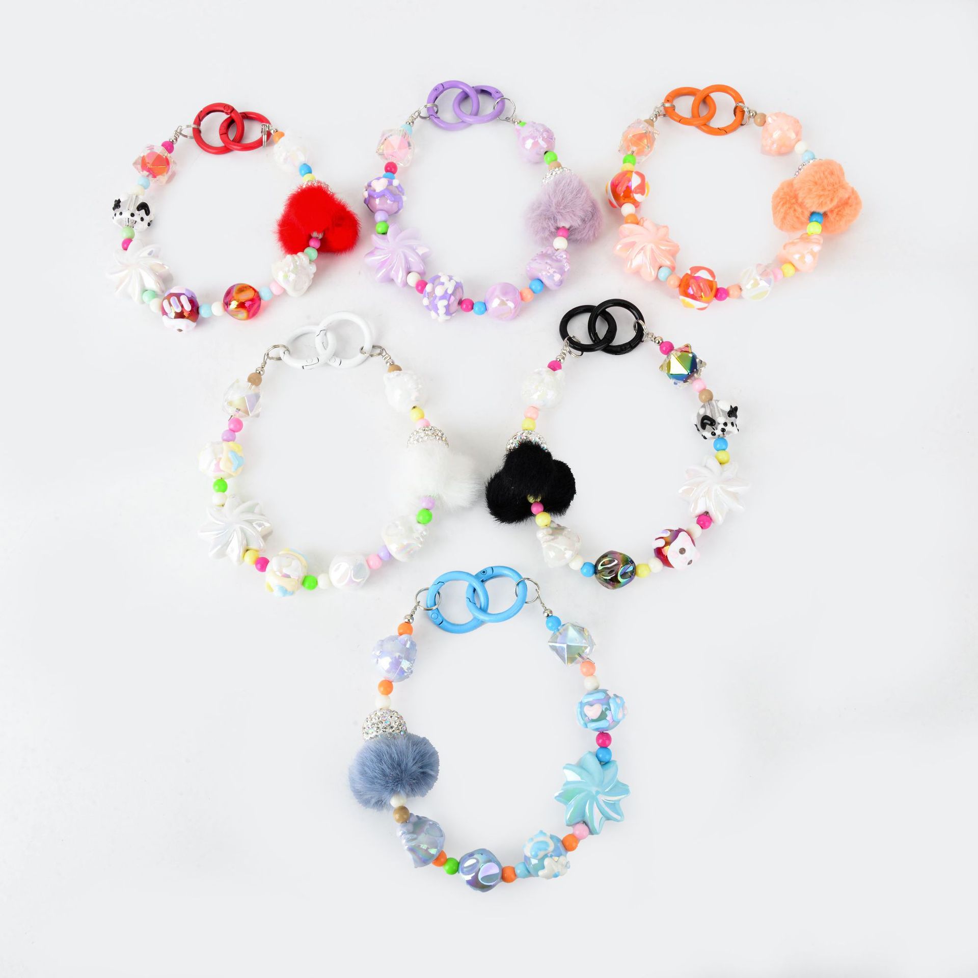 新款时尚毛球串珠手机链盲盒手绘串珠包包服装挂饰钥匙扣配饰批发