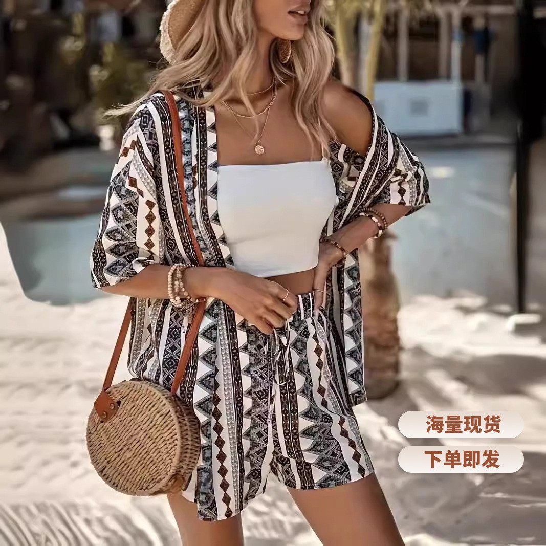 2026 Cross-border Summer Bestsellers: Elegant two-piece printed shirt, short-sleeved top, lace-up high-waisted shorts, vacation style full figure