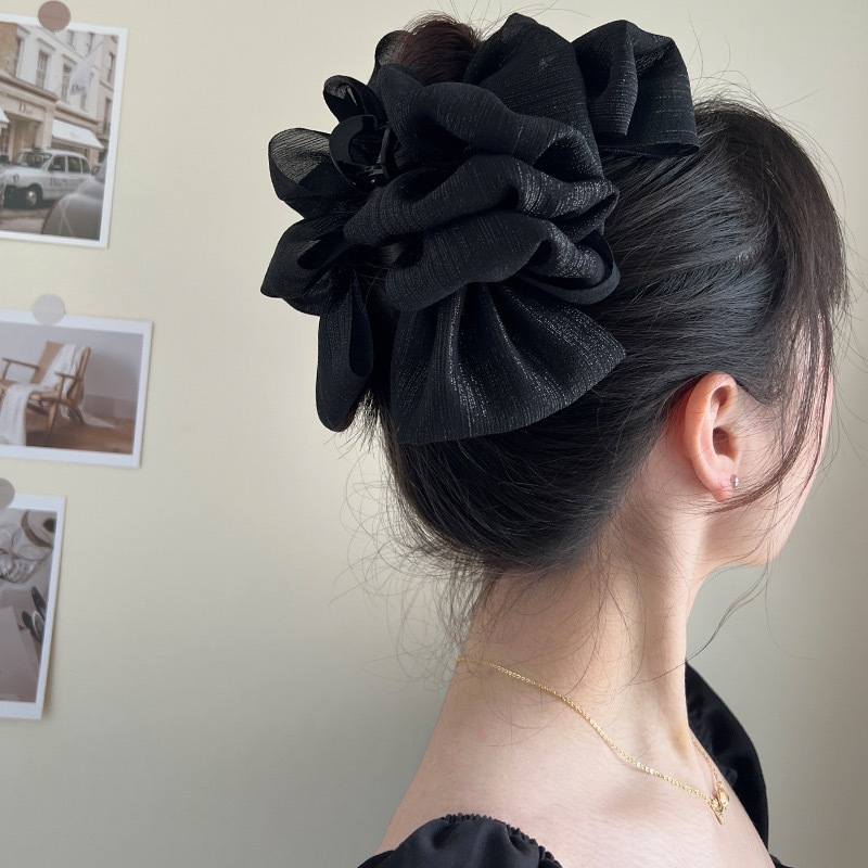 Korean bubble yarn grab clip women's cloud fabric shark clip Korean version versatile updo bow large grab clip wholesale
