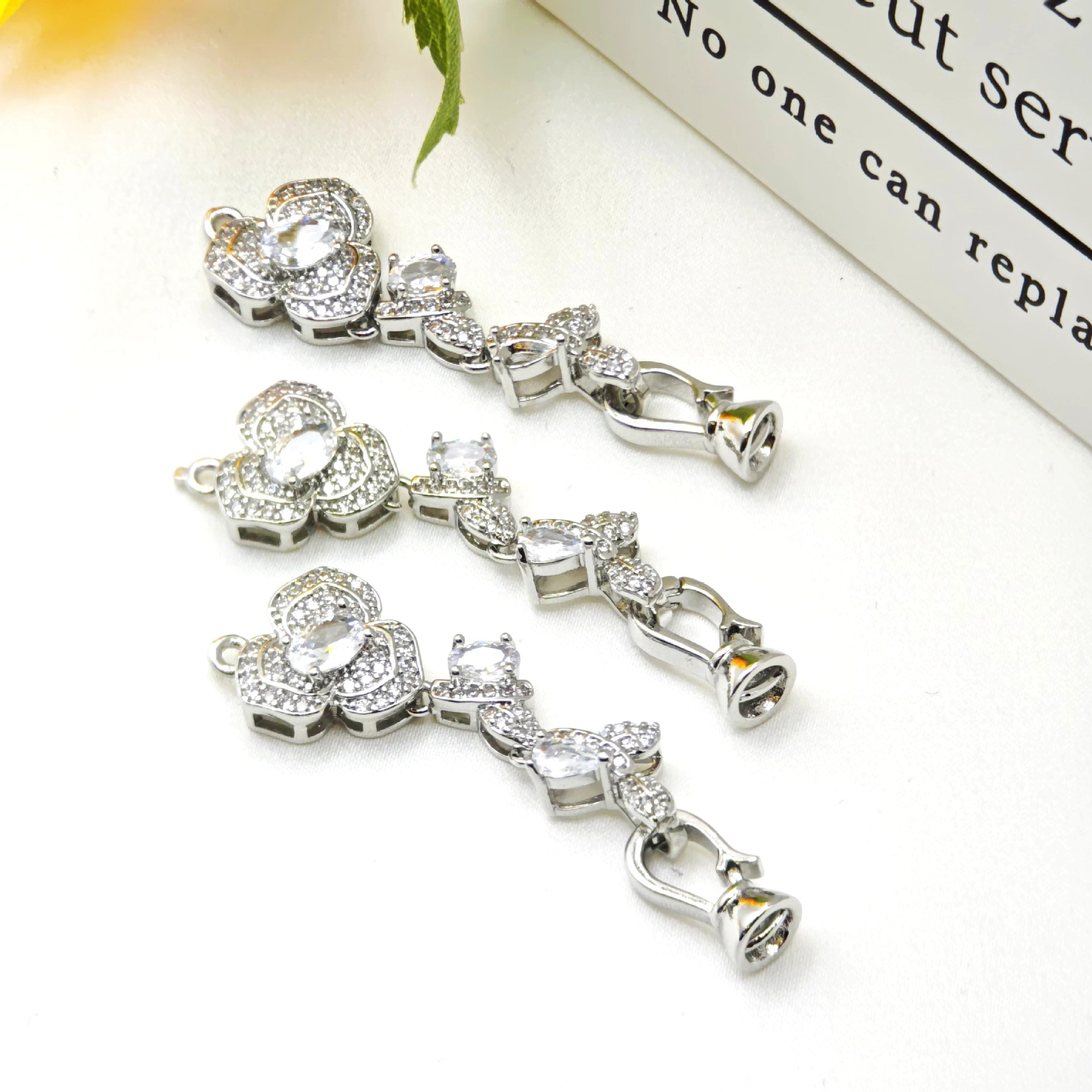 High-end strong color retention rose necklace clasp, pearl clasp, bracelet clasp, end clasp, diy accessory clasp Specification image