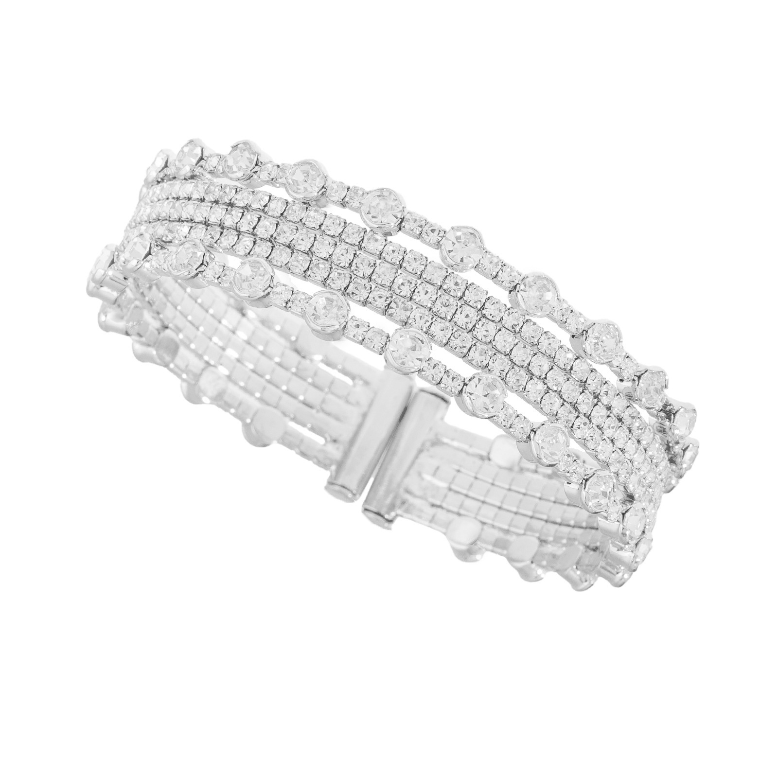 Factory supply, cross-border European and American high-end, 3-layer simple water diamond steel wire open bracelet, fashionable and versatile for women, wholesale of Japanese and Korean jewelry Application Scenario