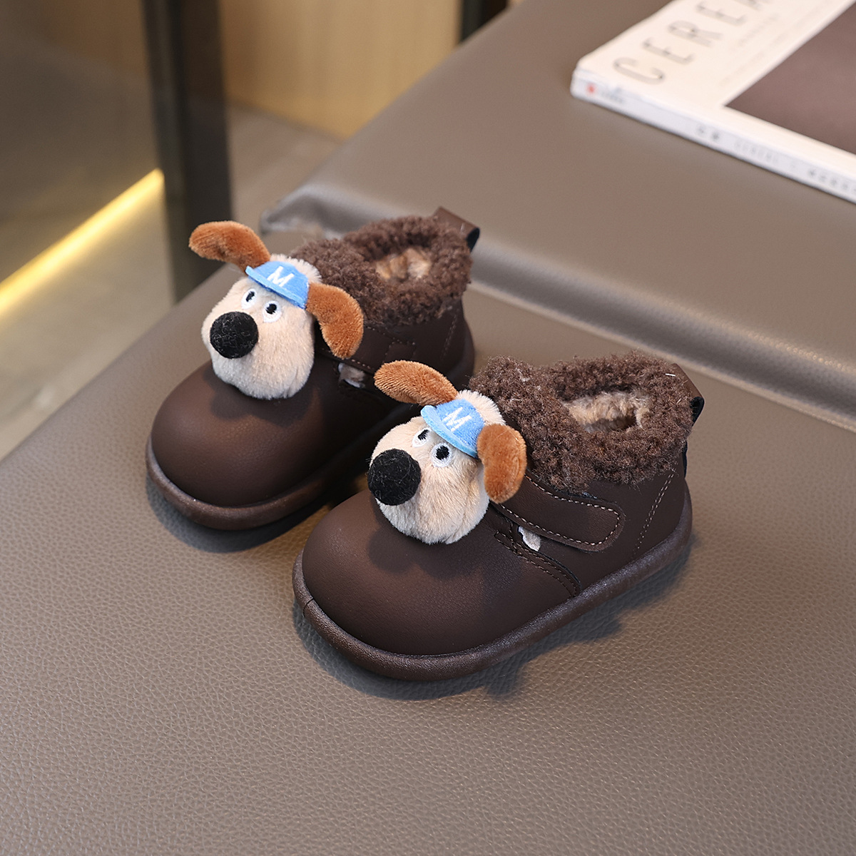 Children's cotton shoes 2025 Winter new style Boys' and girls' cartoon dog Boken shoes with fleece warmth, small and medium-sized children's snow boots Specification image