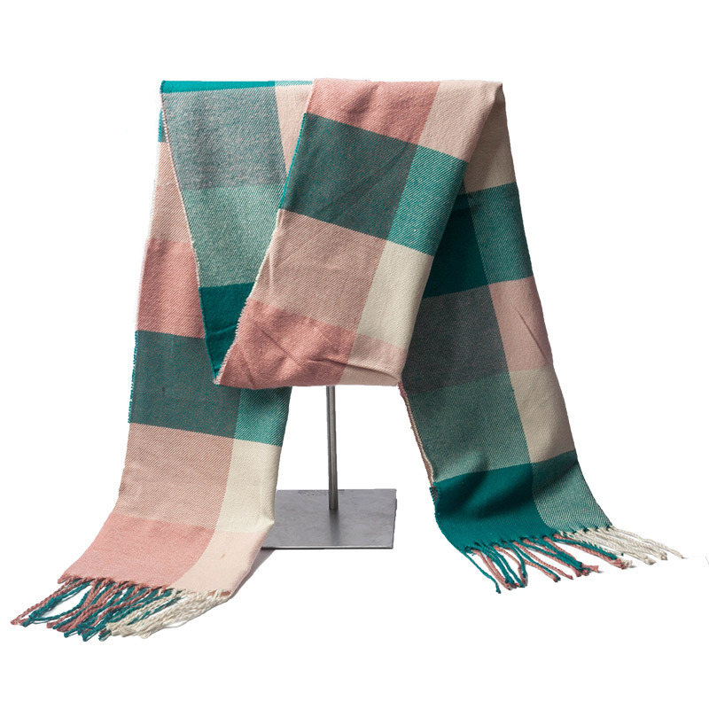 One-piece consignment of new winter cashmere scarves, men's scarves, men's scarves, women's scarves, imitation cashmere scarves, thick British checkered ones, wholesale from street stalls Application Scenario