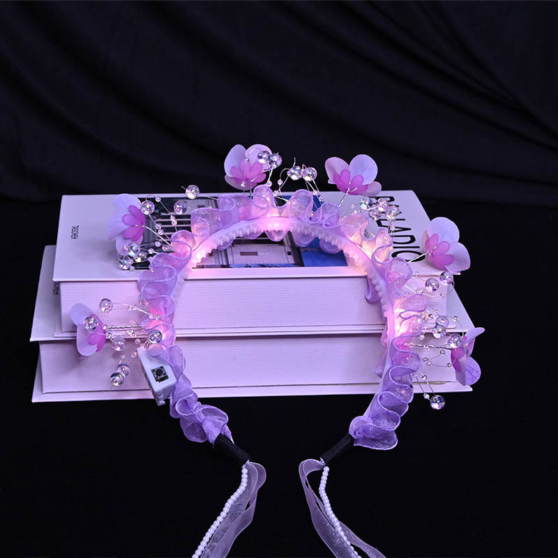The new butterfly pearl hair band for spring and summer is a girlish forest-style hair band with a strong atmosphere and is specially designed for taking photos details Picture