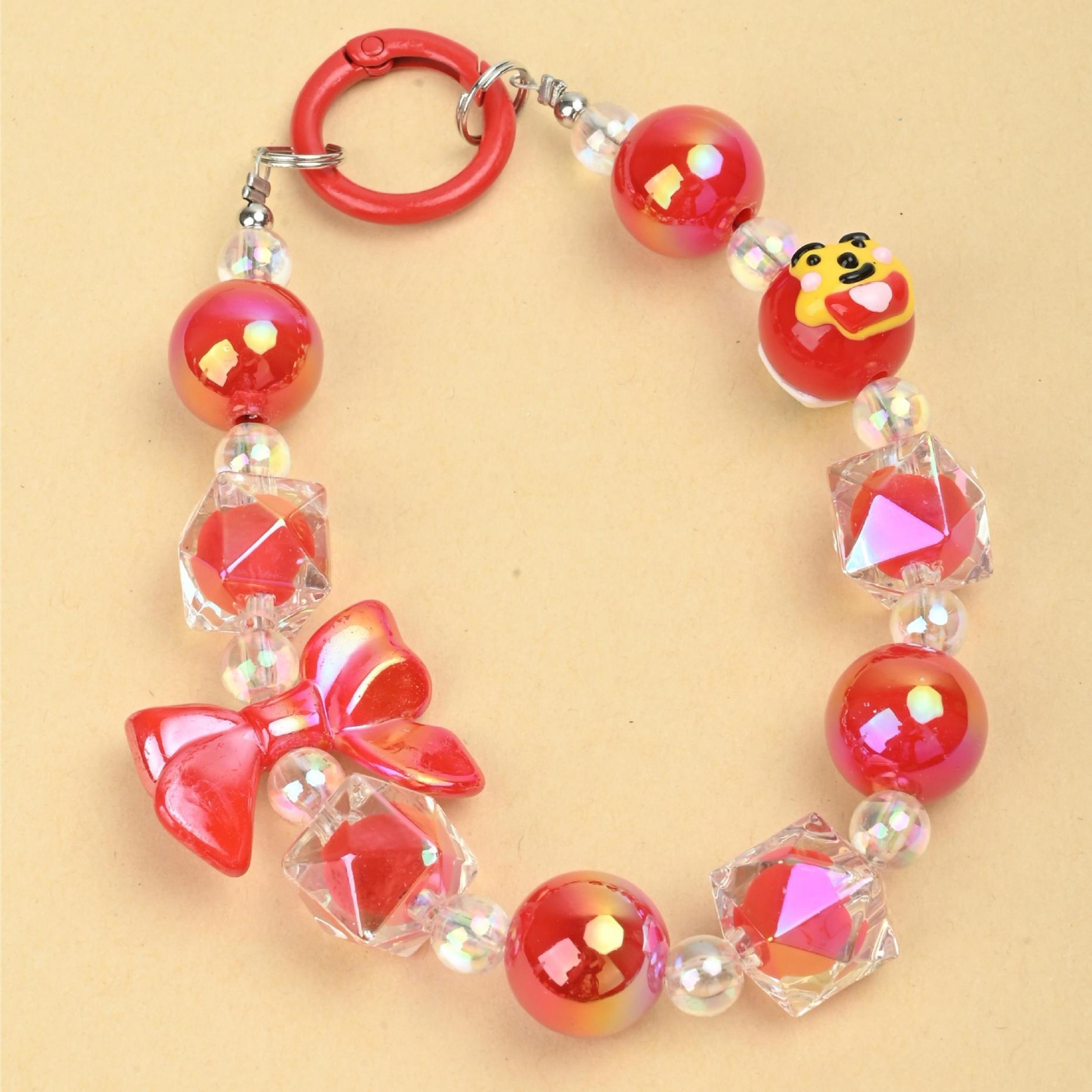 New style bracelet, cartoon doll, key chain, cute girl, baby pendant, car key chain, claw machine, small gift Specification image