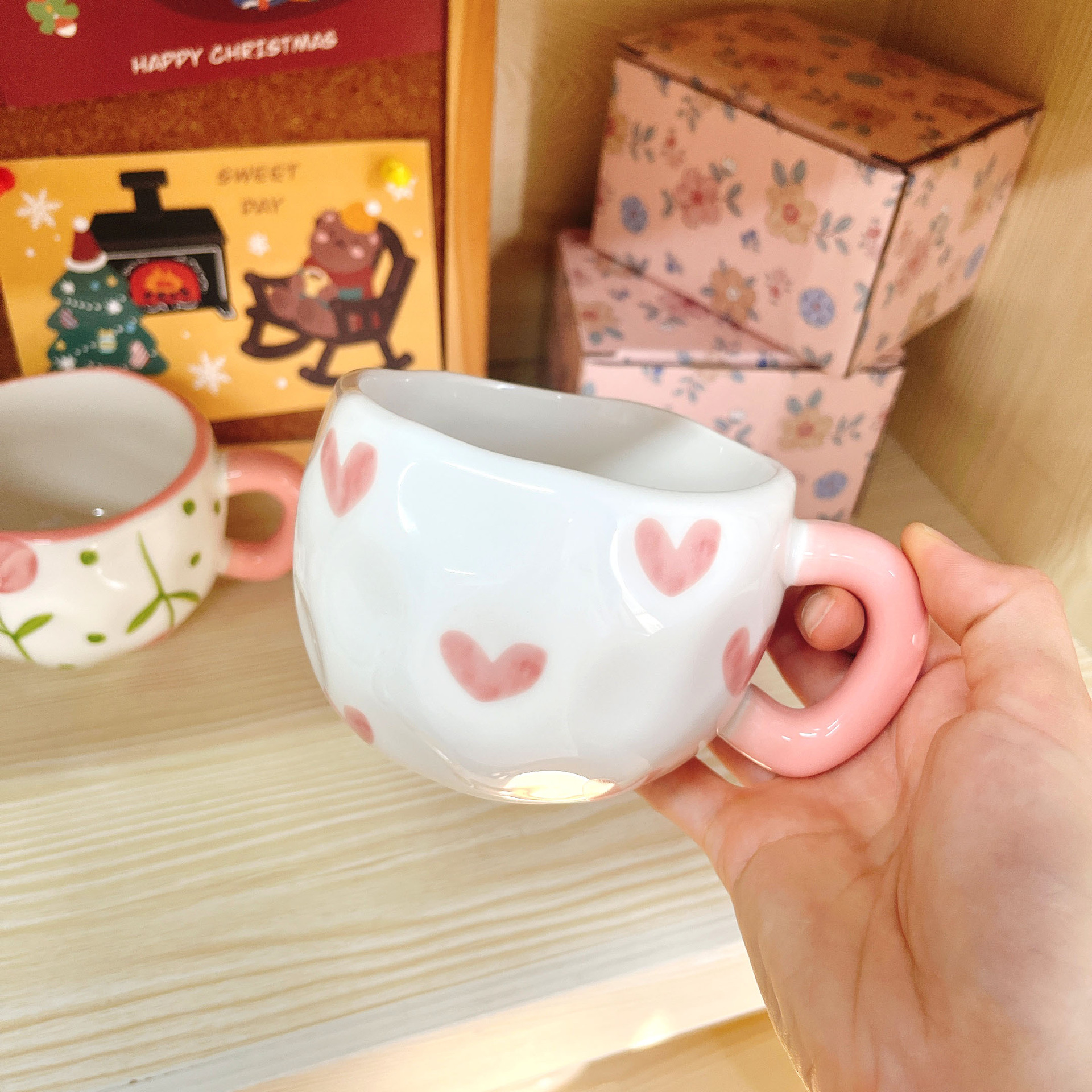 Korean InS-style irregular hand-molded ceramic hand-painted coffee cups, cross-border high-appearance-level breakfast cups, latte cups Application Scenario