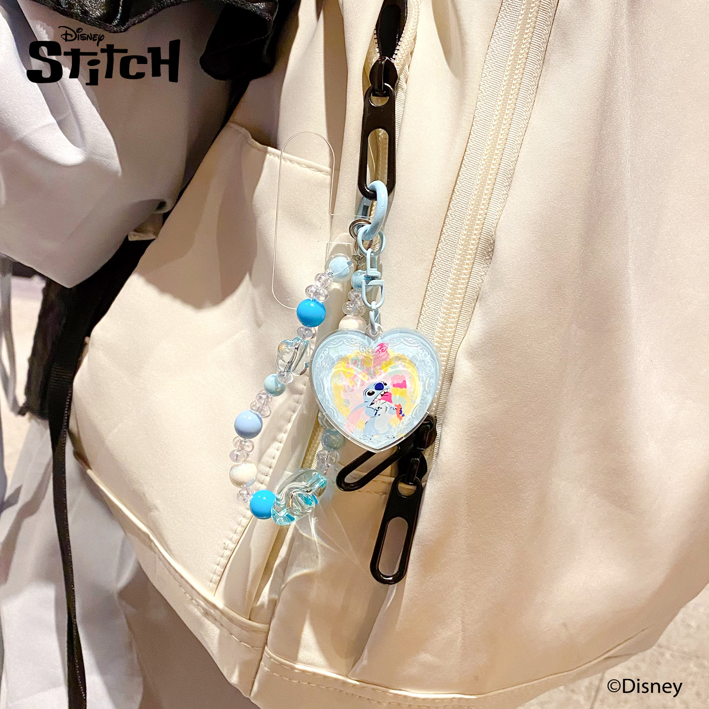 Authentic Stitch keychain, cute candy, heart-shaped acrylic beaded key chain, creative couple schoolbag pendant Application Scenario