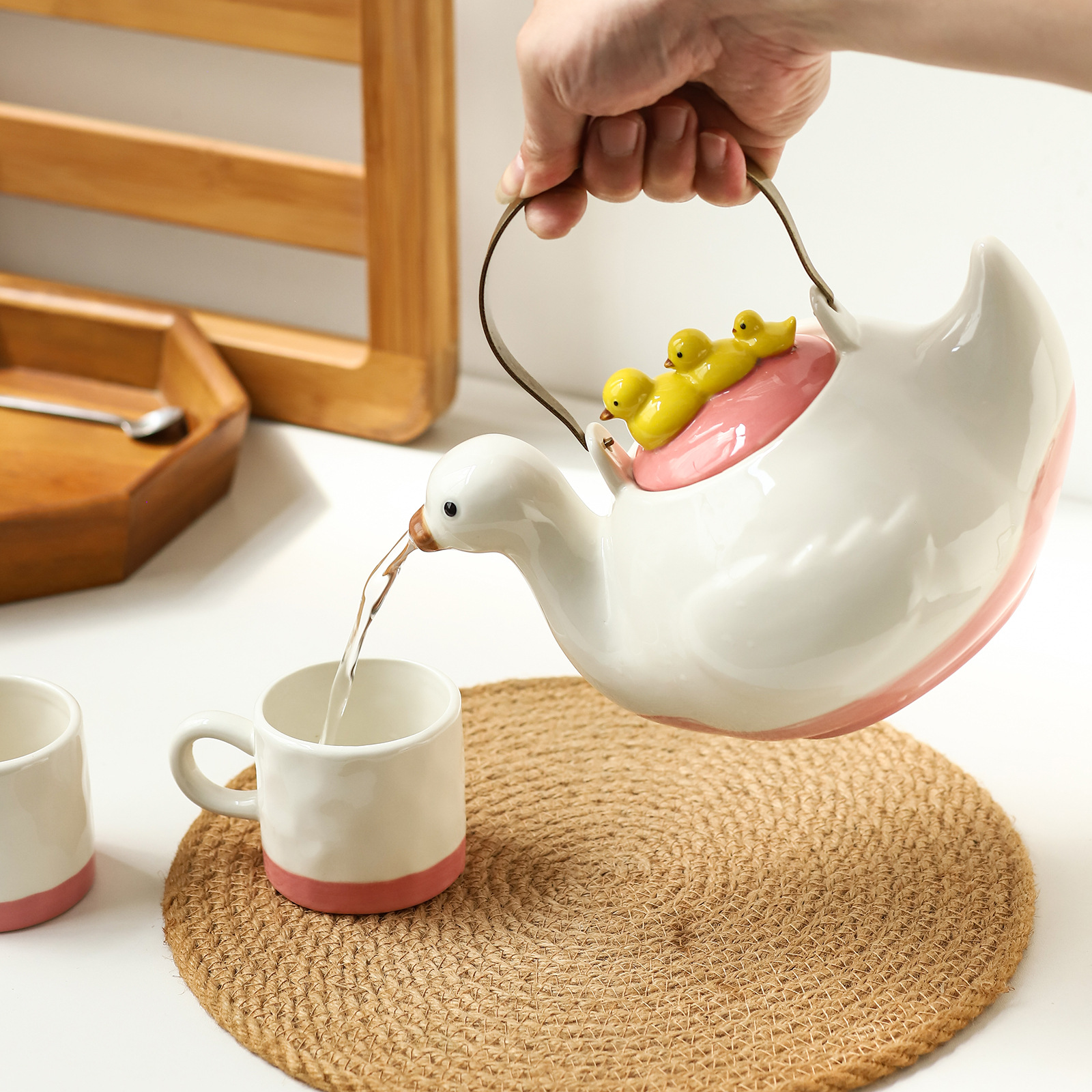 High-quality household teapots and cups, cartoon cute water bottle sets, creative duck ceramic water sets Application Scenario