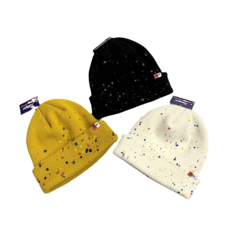 New versatile and niche autumn and winter women's knitted hat, hand-painted graffiti, perforated woolen hat, trendy and warm, cold hat for men Item Picture