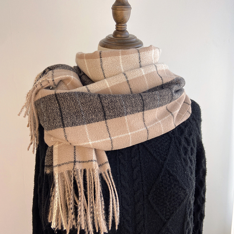 A new British classic faux cashmere dual-purpose scarf for women's autumn and winter, available for wholesale at street stalls in 2023 details Picture