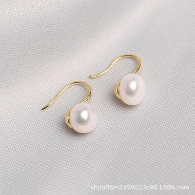Freshwater pearl ear studs S925 silver ear hooks simple high heels ear hooks Women's strong light earrings One piece to convey light luxury