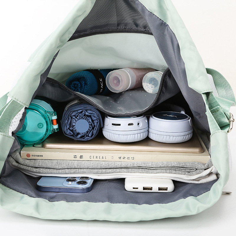 运动背包实物图