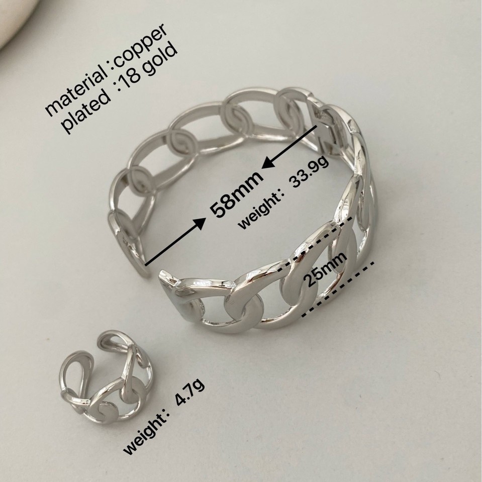 Wholesale of European and American fashion cross-border personality cold style, versatile circle ring wide face bracelet set manufacturer Application Scenario