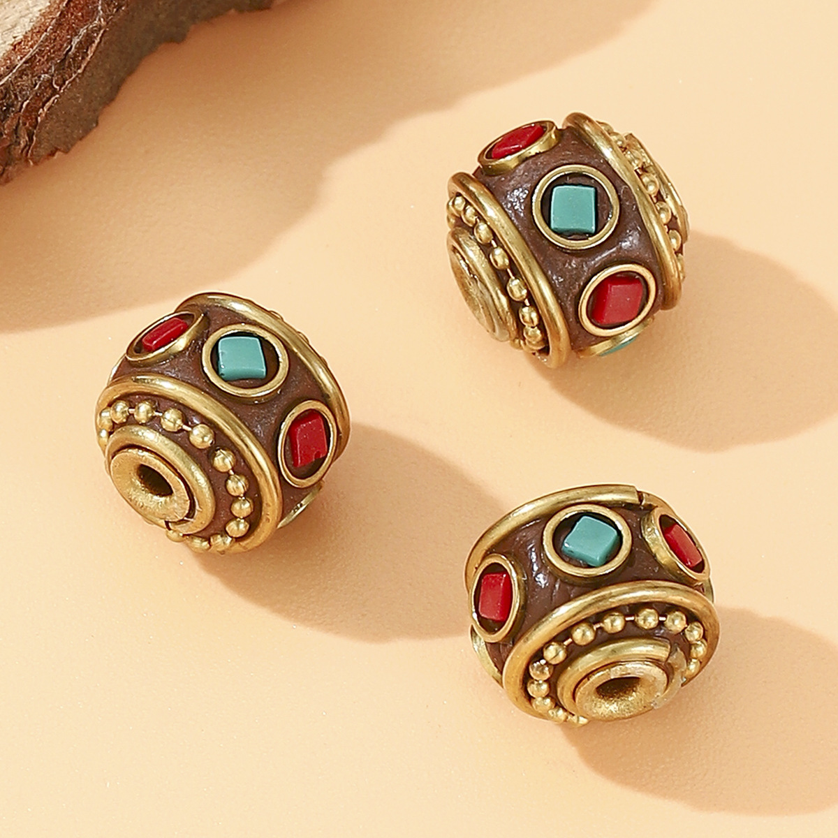 Tibetan ethnic style Nepalese retro copper beads inlaid with red and green gemstone partition beads DIY jewelry accessories bucket beads details Picture