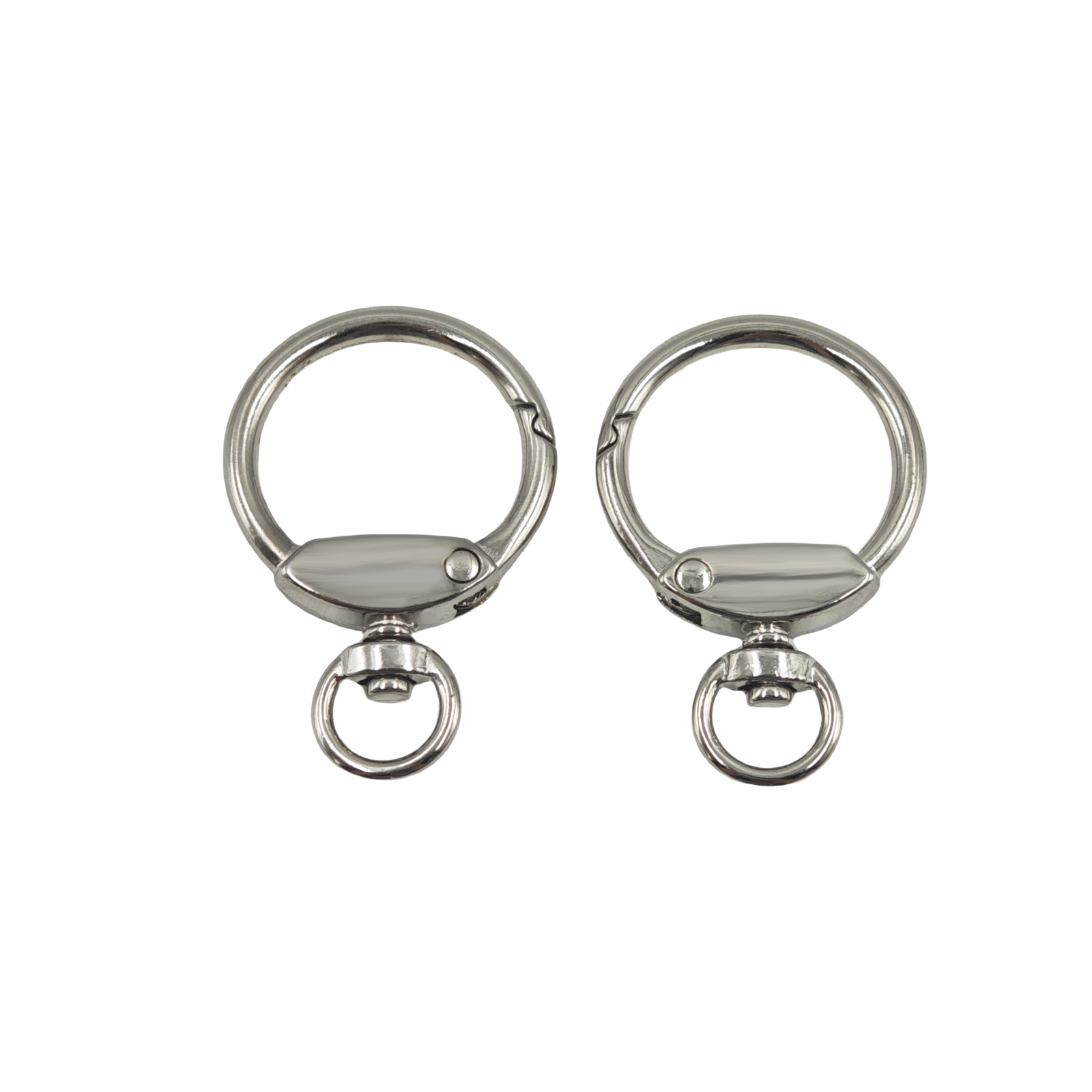 In stock: Rotatable bulb spring buckle, zinc alloy car 8-shaped keychain pendant, DIY luggage accessory hook buckle Application Scenario