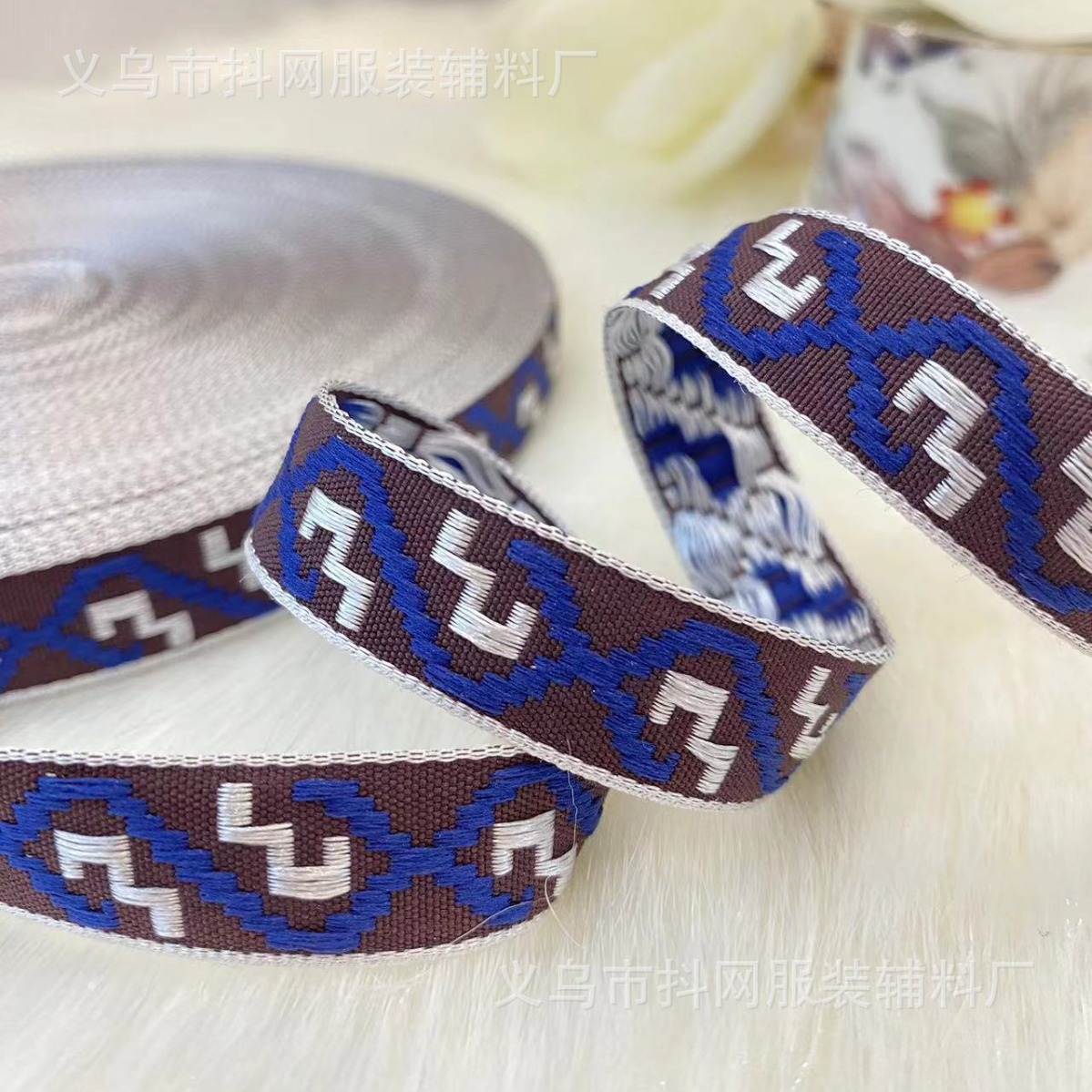 1.0--2.0cm multi estilo hecho a mano DIY arco estilo étnico jacquard bordado correas han traje traje nacional Specification image