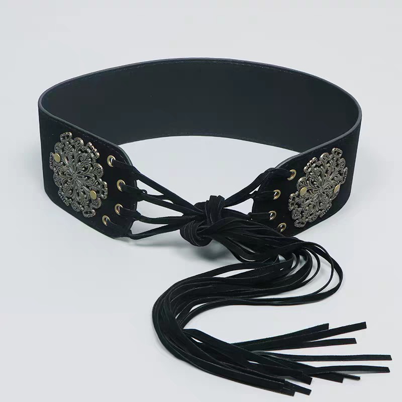 Fashionable new Chinese-style millennial hot girl on Instagram, retro fringed circular riveted belt, cinched waist belt, cinched waist design details Picture