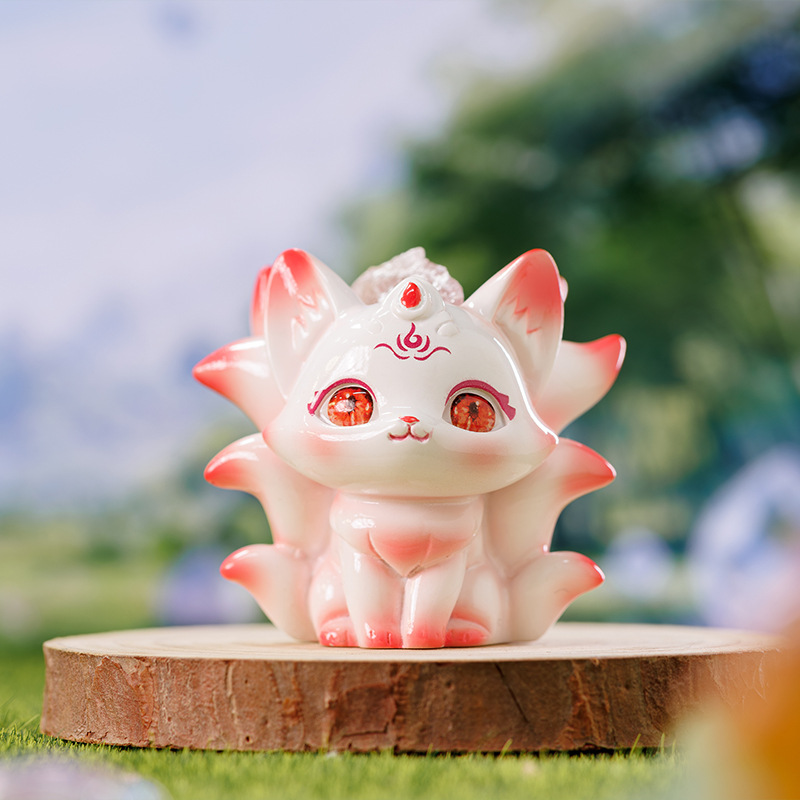 Seven-color Spirit Fox Blind Box, Qingqiu Nine-Tailed Fox Desktop ornament, cute and fun resin handicraft ornament blind box wholesale details Picture