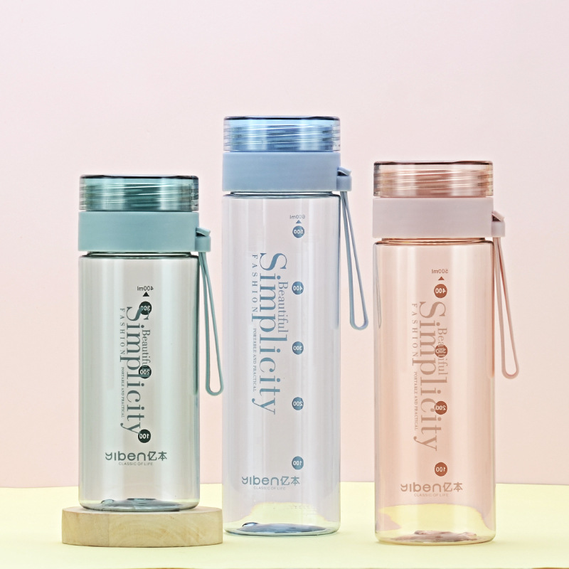 Yiben Yuese Space Cup, a creative, simple and portable plastic water cup for students, is a fresh and direct drinking plastic cup for men and women outdoors Application Scenario