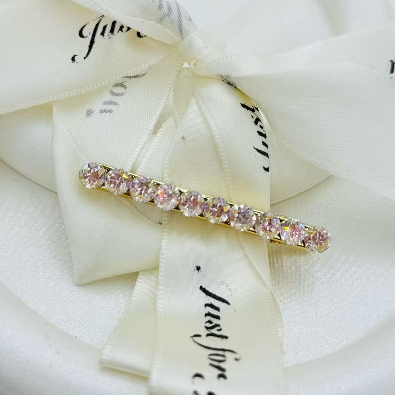مفرقعة شعر من نوع "البلور النمساوي Specification image