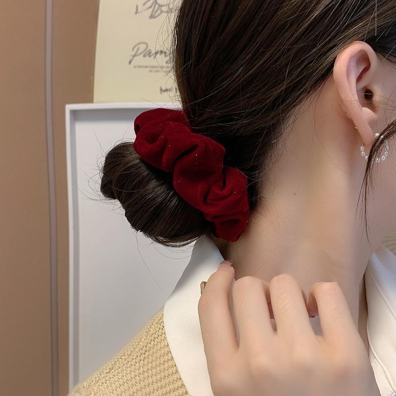 New velvet shiny silk large intestine hair band, autumn and winter bun hair tie, high elasticity hair tie at the back of the head, hair band for women Specification image