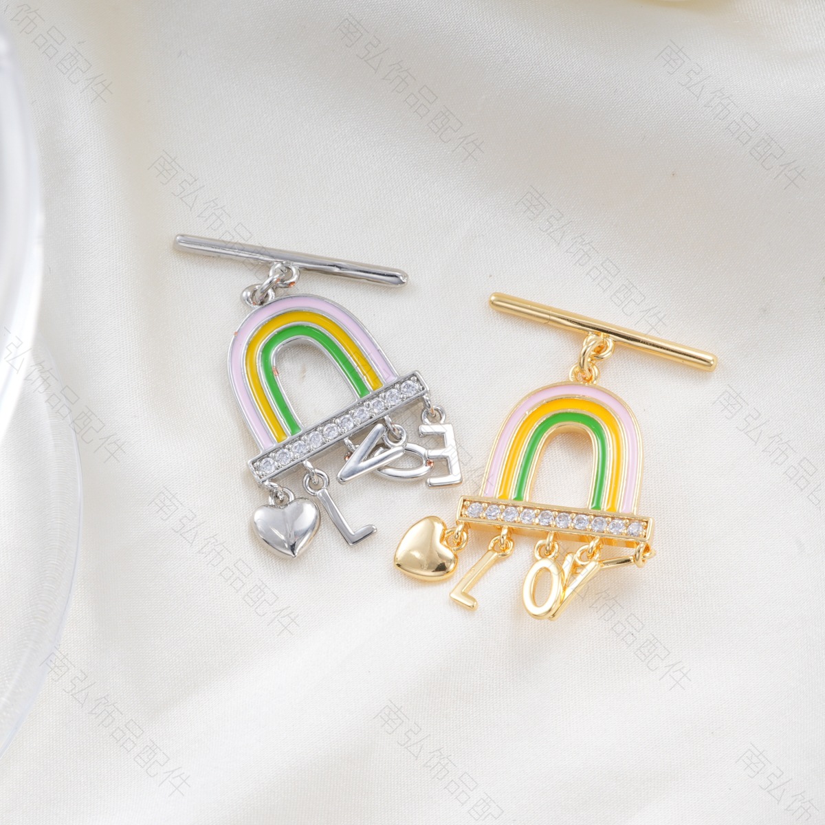 Copper-plated real gold rainbow oil drip love heart OT buckle pearl connection buckle bracelet necklace buckle DIY jewelry accessories Application Scenario