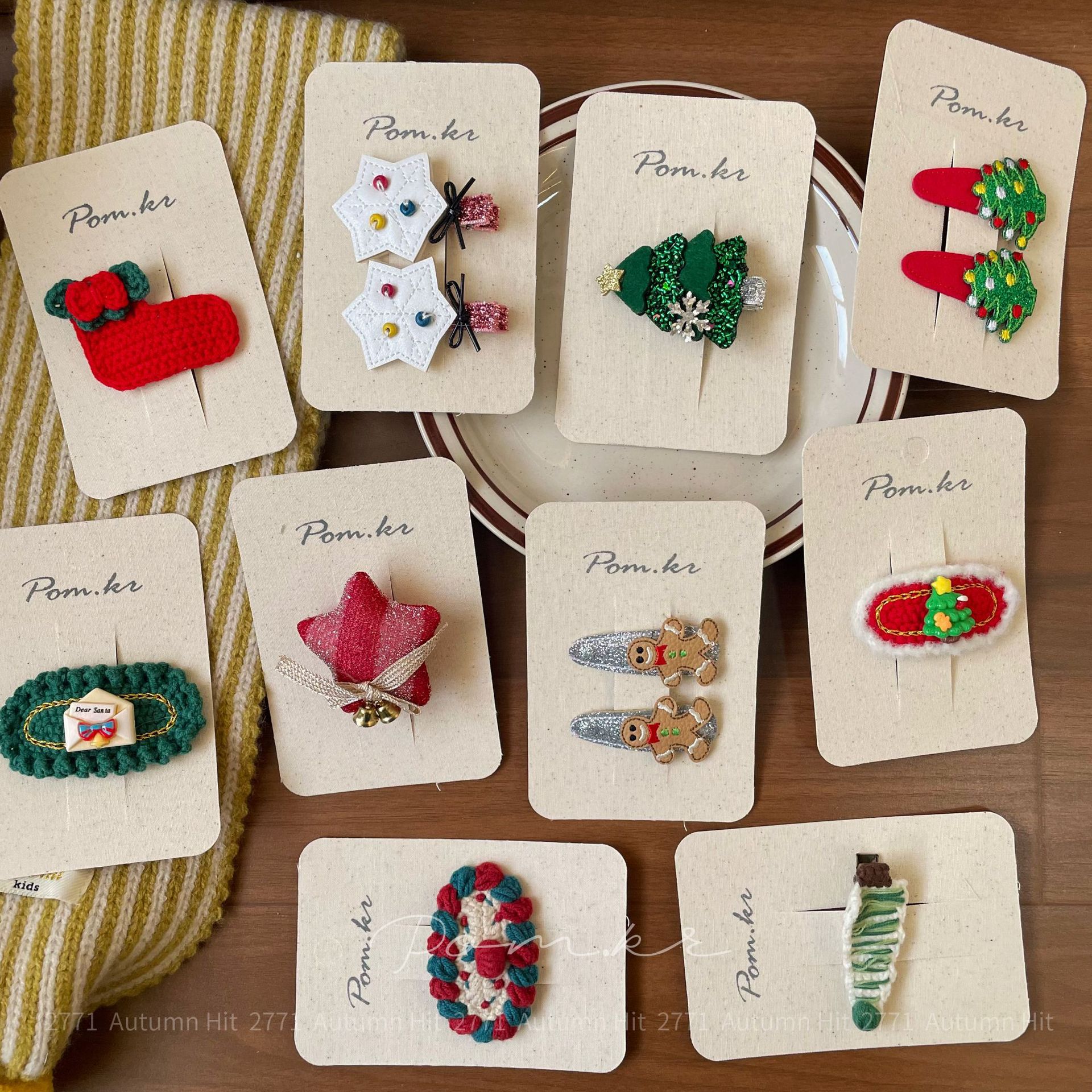 Korean Pom.kr Christmas hairpins, children's holiday knitted hairpins, headwear, fabric handmade bangs clips, side clips Specification image