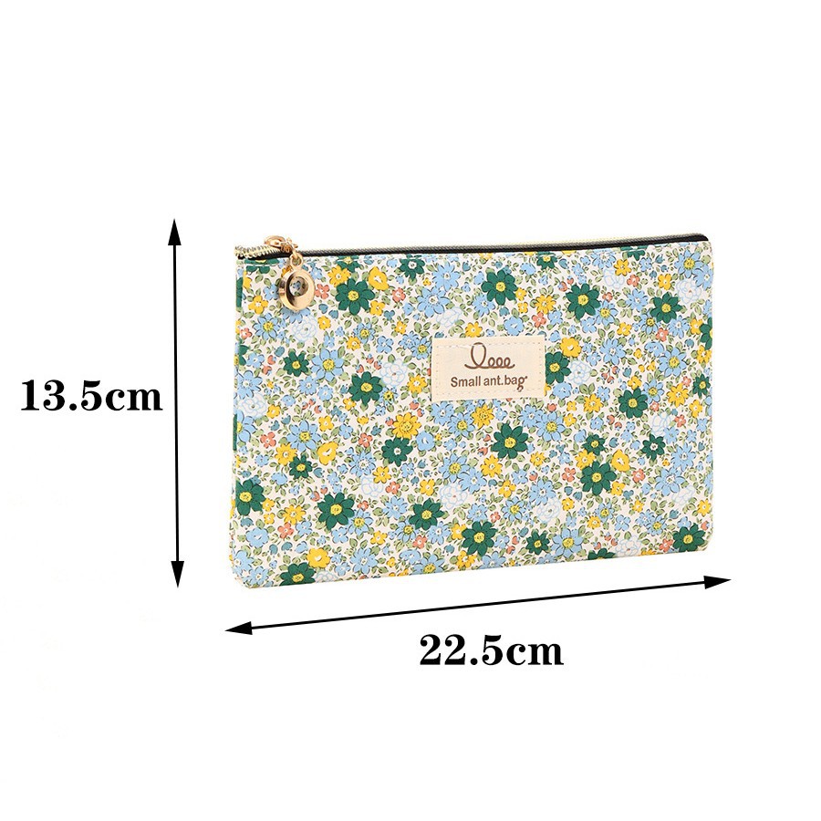 New cross-border women's floral makeup bag, fresh and delicate flower toiletry bag, portable zipper makeup storage bag Item Picture