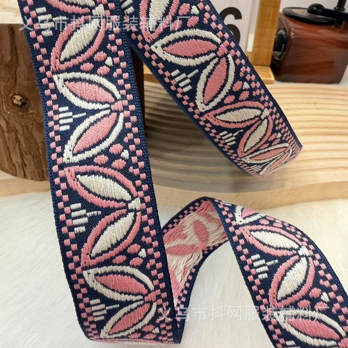 3.1cm flying saucer ethnic style jacquard embroidery webbing gift box packaging tape edge wrap tape performance costume accessories from the manufacturer Specification image
