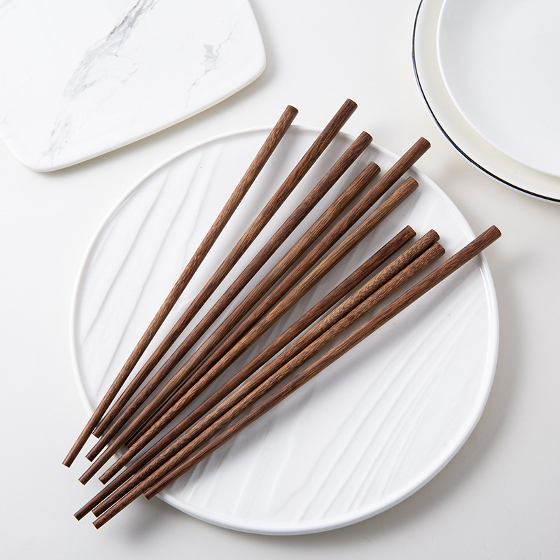 Red sandalwood chopsticks, household chicken wing wood, unpainted, unwaxed, anti-slip, heat-resistant, high-end wooden chopsticks that do not mold or deform details Picture