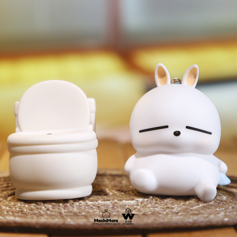 Genuine Rogue Rabbit illuminated keychain accessory, cute cartoon pimple doll, girls' gift bag pendant Specification image