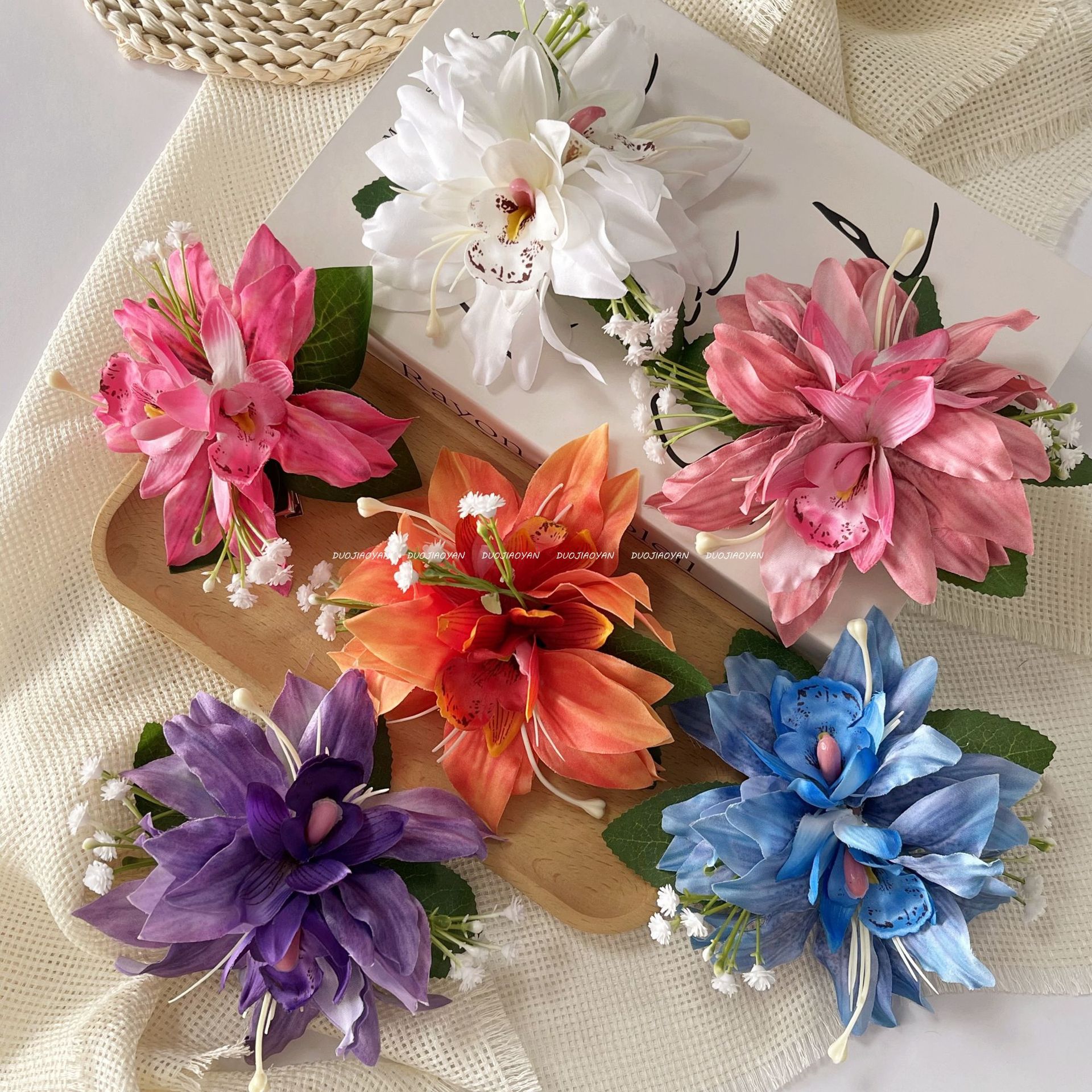 New multi-color lily flower hair clips, Hawaiian style realistic orchid headwear, high appearance level hair accessories, photo accessories Item Picture