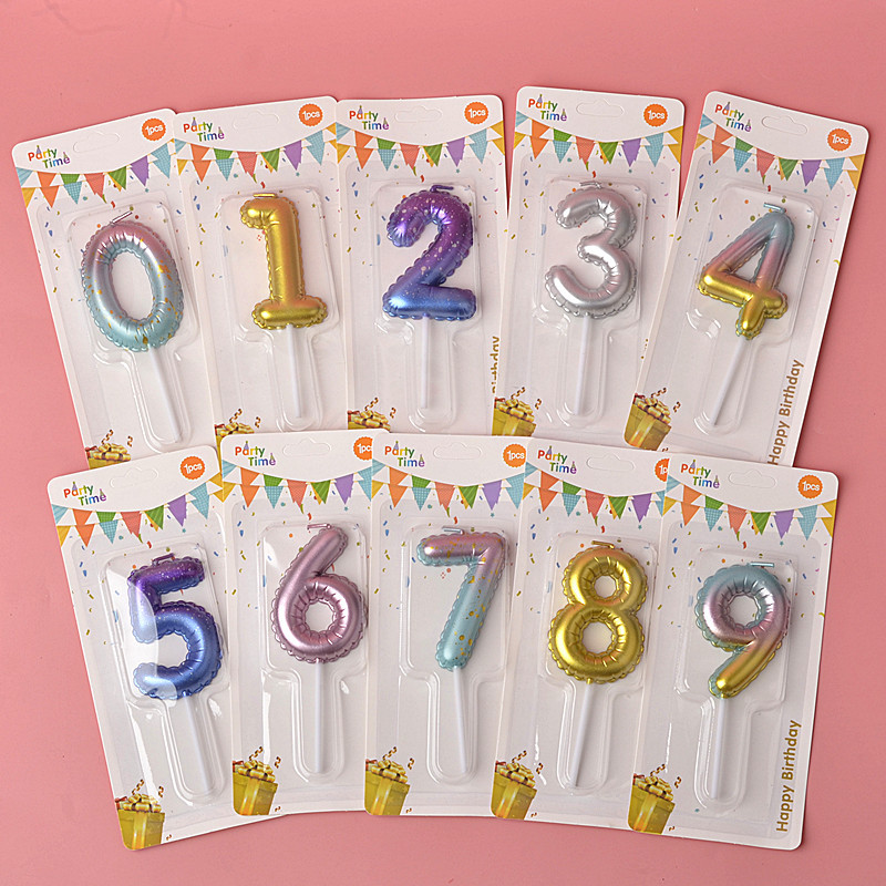 Gold-plated balloon digital birthday candles, gradient color blocking, dreamy starry sky, golden dots, creative digital cake, wishing candles