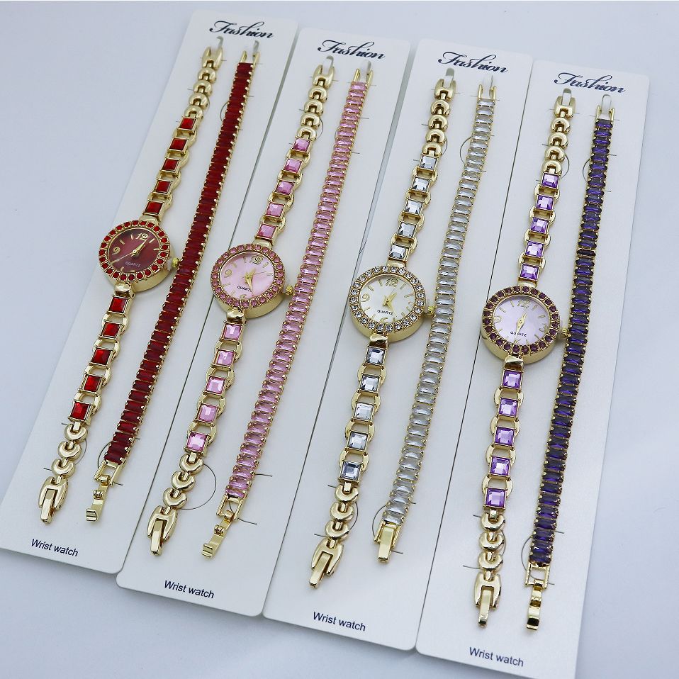 女石英时装手链表套装网红跨境外贸时尚小盘女手表镶彩钻女士手表