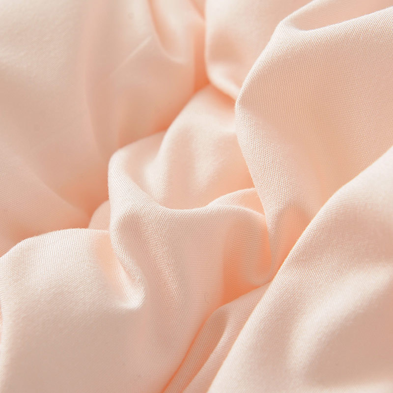 Solid-color hotel and homestay winter quilts, dormitory quilts, thickened warm quilts, fluffy and soft quilt cores, all-season quilts, spring and autumn quilts Application Scenario
