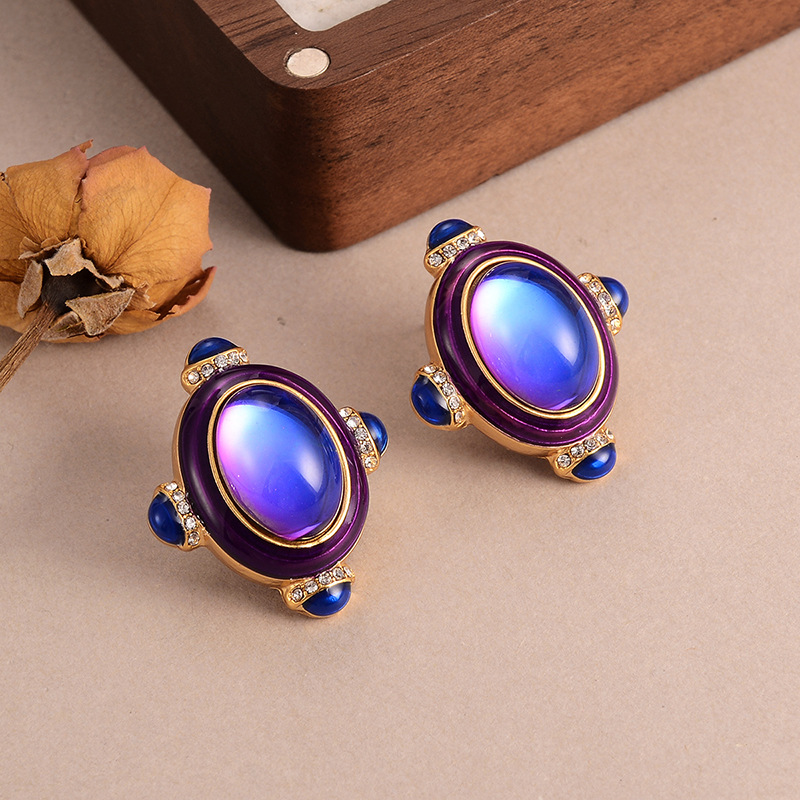 French retro glass oval earrings, unique diamond-encrusted court style, distinctive stud earrings, tiger eyes, high-end earrings for women Specification image