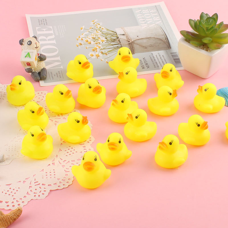 The water-playing little yellow duck, pinching and calling little duck, gummy water playing duck, children's educational toy swimming duck, is selling well in wholesale Specification image