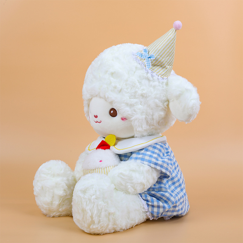 Cherry birthday cake, little lamb doll, children's toys, sleeping pillow, doll machine factory direct sales, gift wholesale Specification drawing
