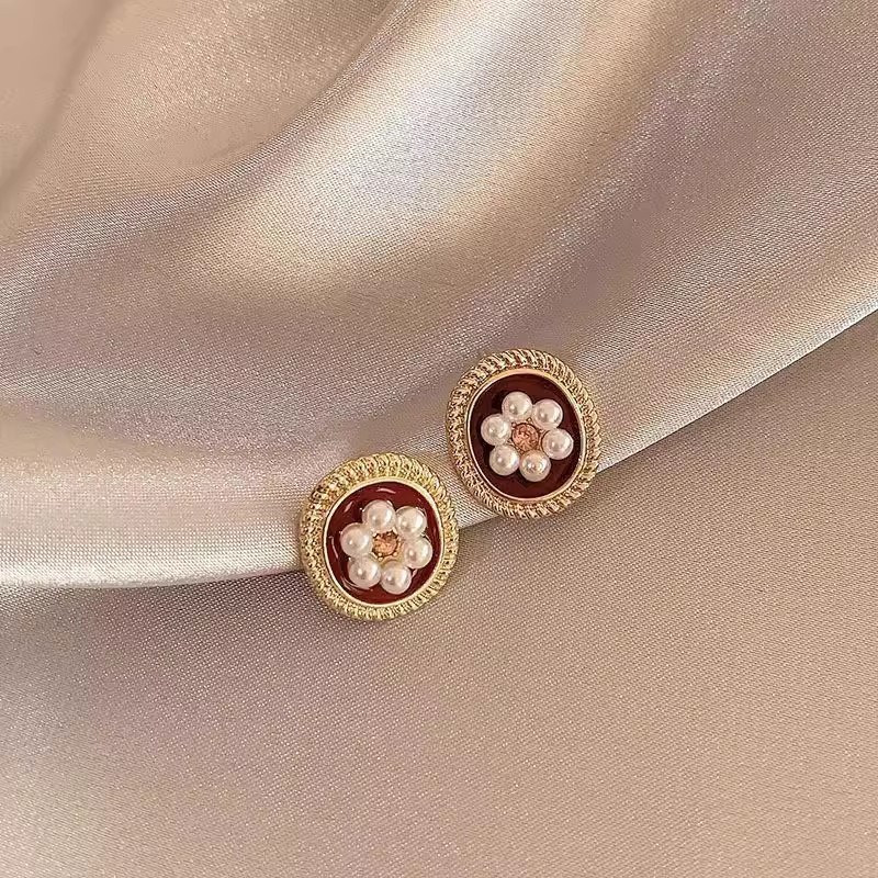 复古珍珠花朵耳钉女小众圆形花朵勃艮第红耳饰新款潮耳饰批发