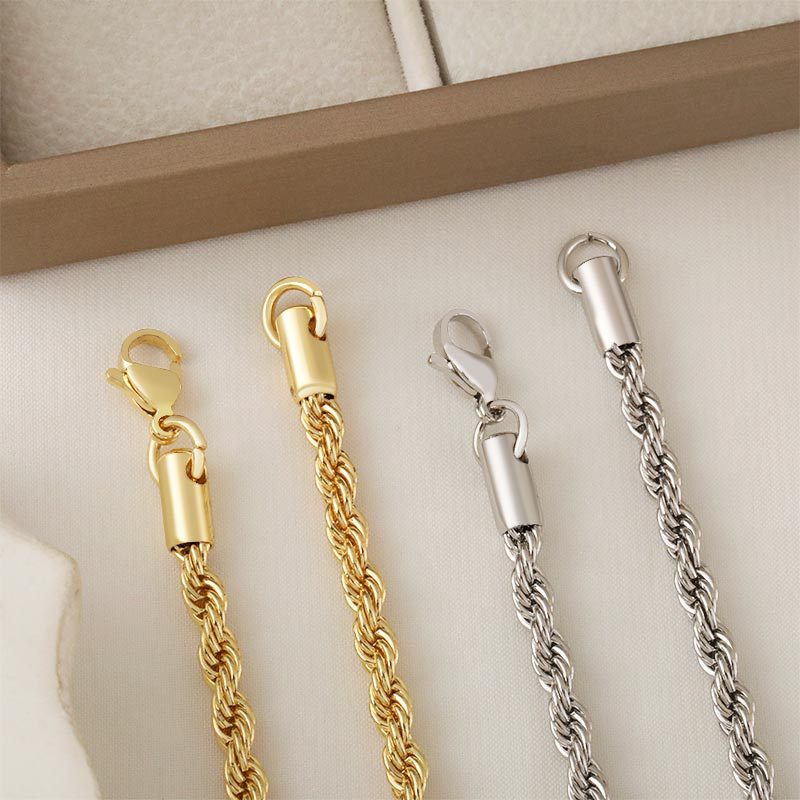Copper-plated 18K necklace with chain, European and American export accessories, non-fading rough twist chain wholesale diy accessories Application Scenario