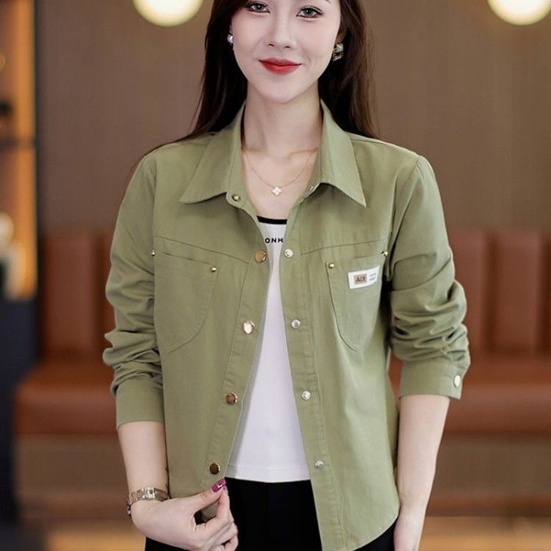 A short casual jacket for women in the spring and autumn of 2024, a trendy and stylish loose pure cotton shirt for petite women Item Picture