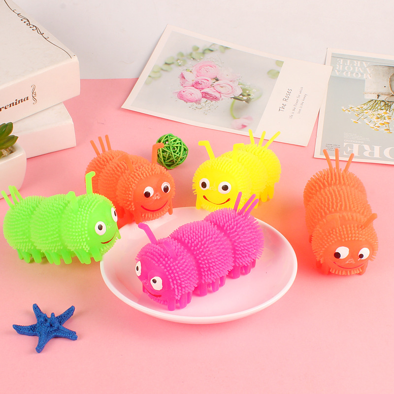 The shiny new and unique toy, the glowing fur ball, the three-segmented caterpillar venting the glowing fur ball Specification image