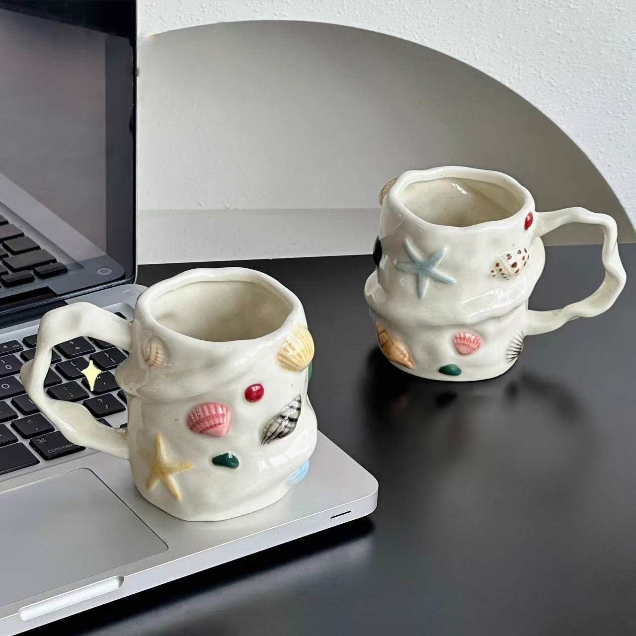 Hand-painted ocean-style three-dimensional shell starfish ceramic cups, creative and personalized coffee cups, milk cups, water cups, and tourist products
