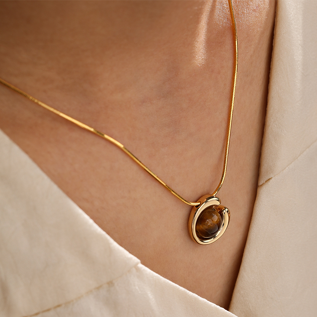 Nasha Cross-border Exclusive Maillard Tiger's Eye Necklace Long pendant, high-quality layered necklace, versatile for daily use Specification image