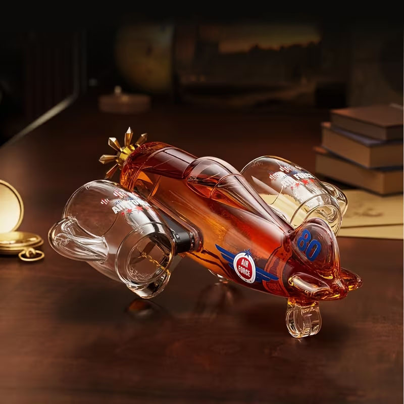 独立站爆款创意威士小飞机泡酒桶忌酒瓶Whisky