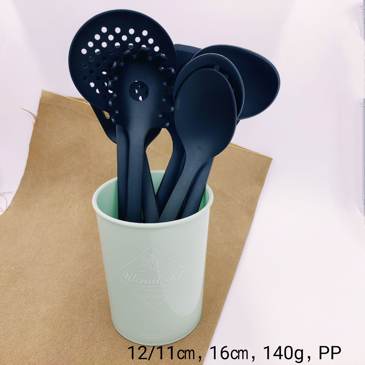 Amazon nylon kitchenware in stock: soup spoons, spatulas, spaghetti claws, soup spoons, kitchen ware Application Scenario