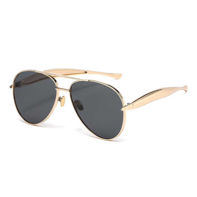 2025 New Aviator sunglasses for women, large-framed metal frame sunglasses, high-end, retro and individual sunglasses for men Item Picture