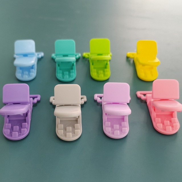 厂家直销婴儿安抚奶嘴防掉链夹子卡通鳄鱼夹奶嘴夹子多色可选